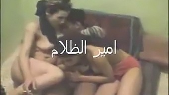 Arabian Tytöt Saada Tuhma Vuonna Kuuma Video
